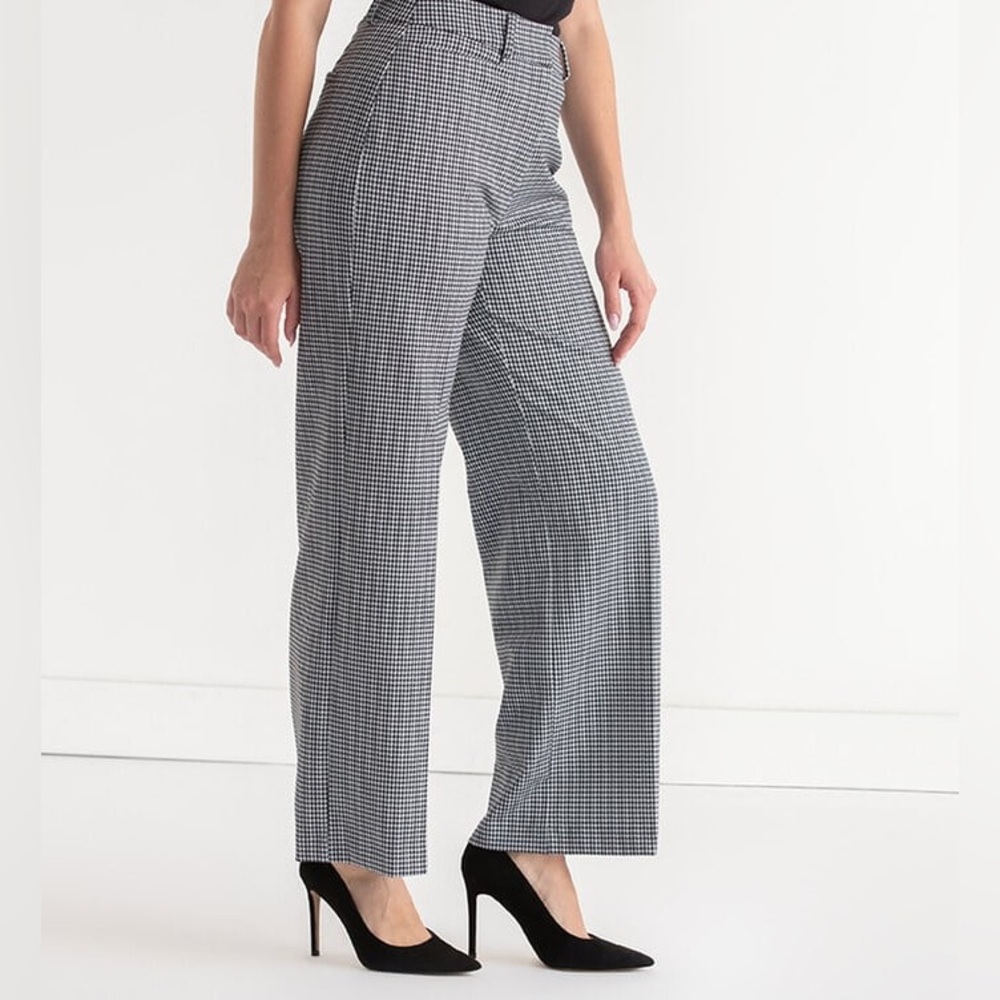 NWT Ricki’s Weslee Wide Leg Pant in Luxe Ponte